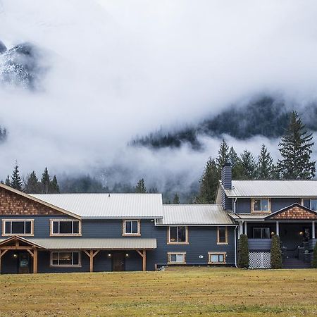 Bella Coola Eagle Lodge Exterior foto