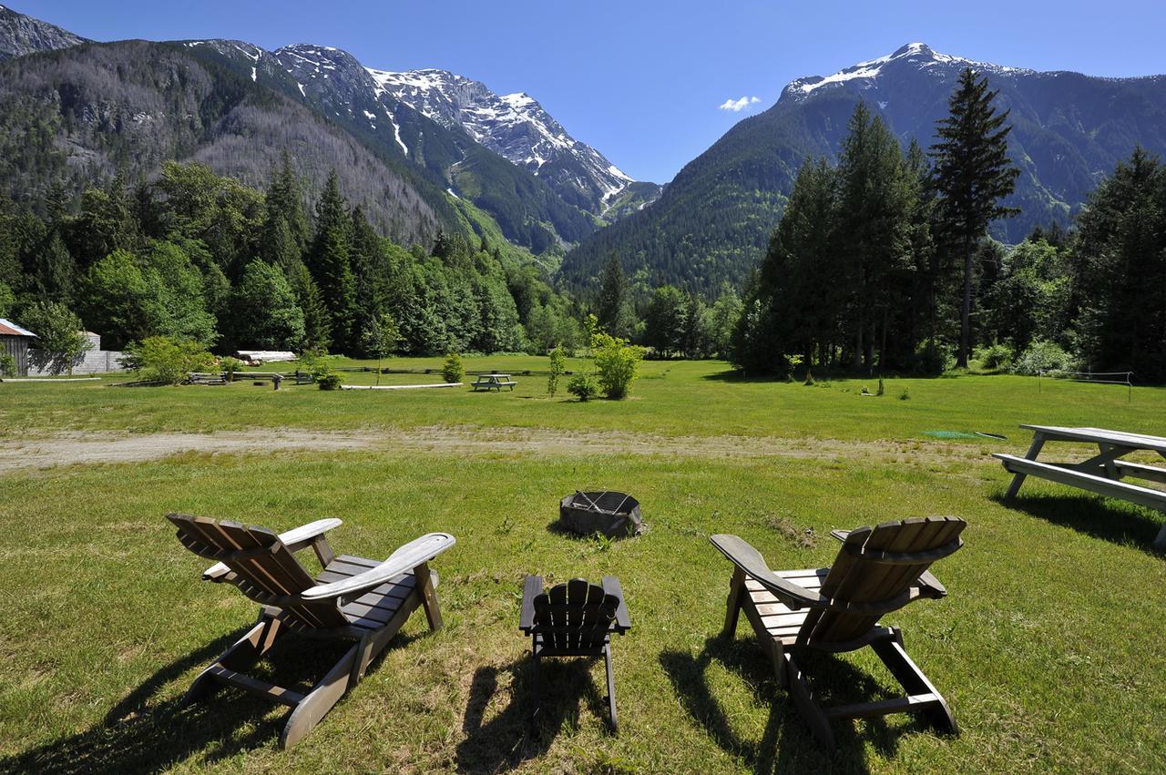 Bella Coola Eagle Lodge Exterior foto